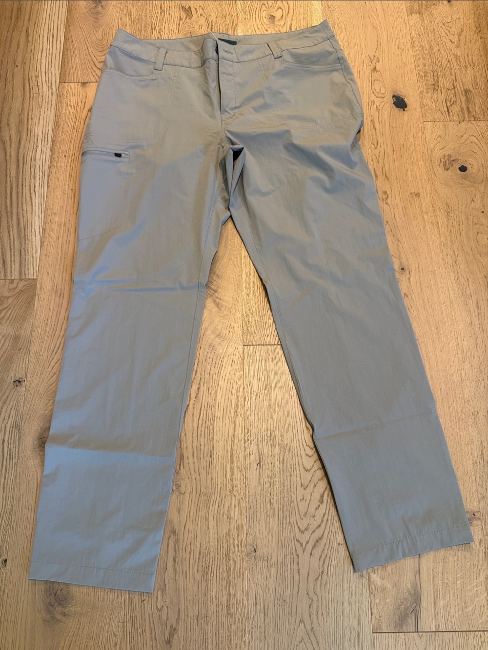 Lightweight tech pants